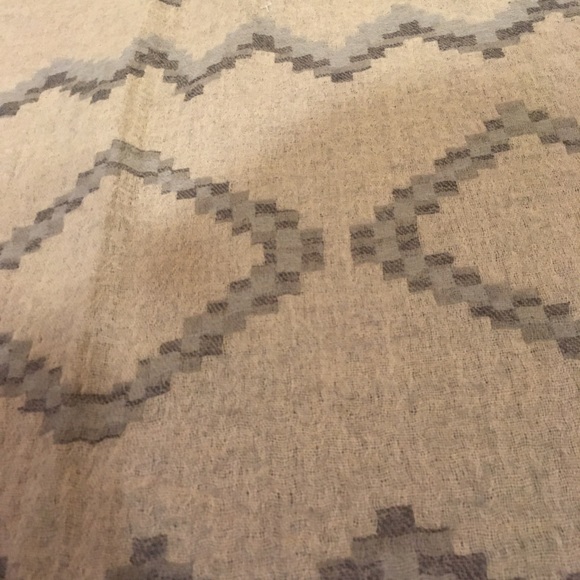 Wilfred Wool Mosiac Scarf - Picture 5 of 9